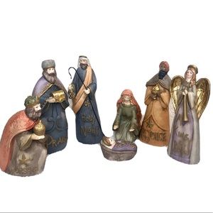 Christmas Nativity Scene/Set Ceramic 7 Figurines